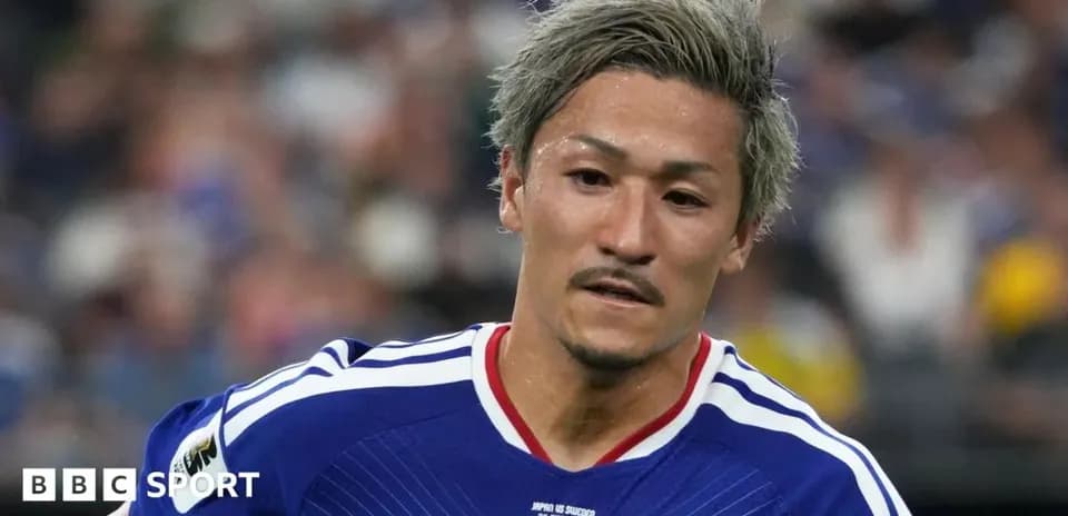 Jugador japonés corriendo durante un partido