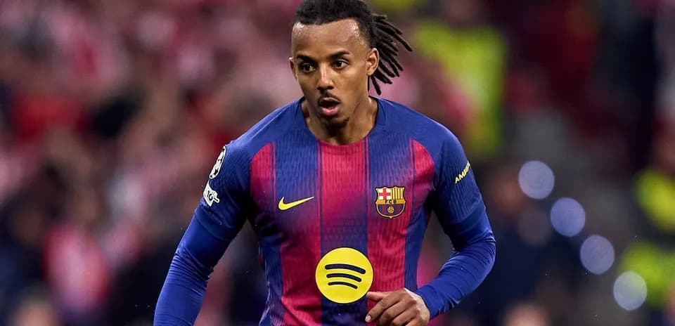 Jugador del FC Barcelona corriendo durante un partido