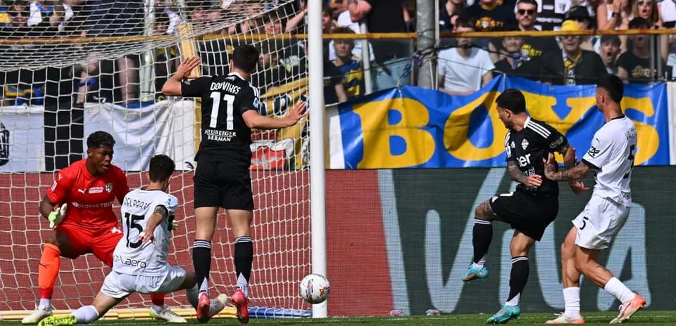 Acción de juego entre Como y Parma