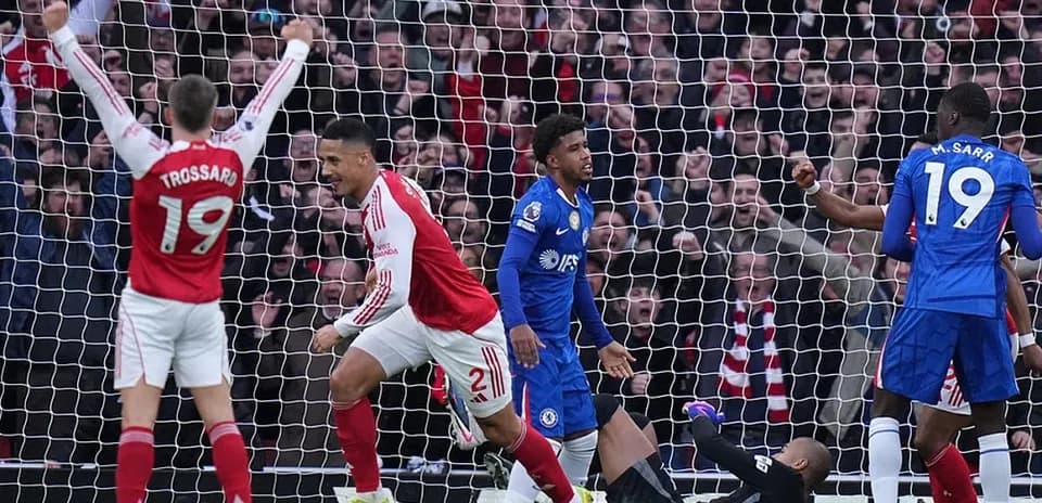 Celebración de gol de Arsenal contra Chelsea