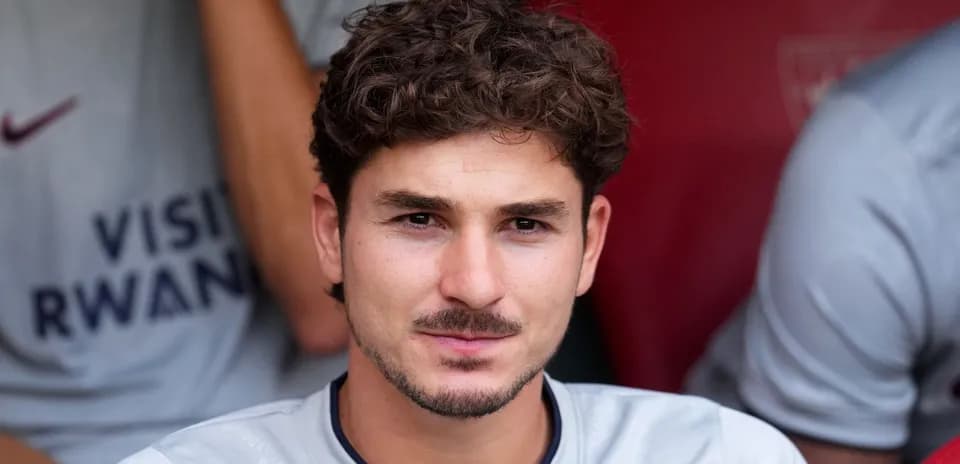 Jugador en el banquillo durante un partido