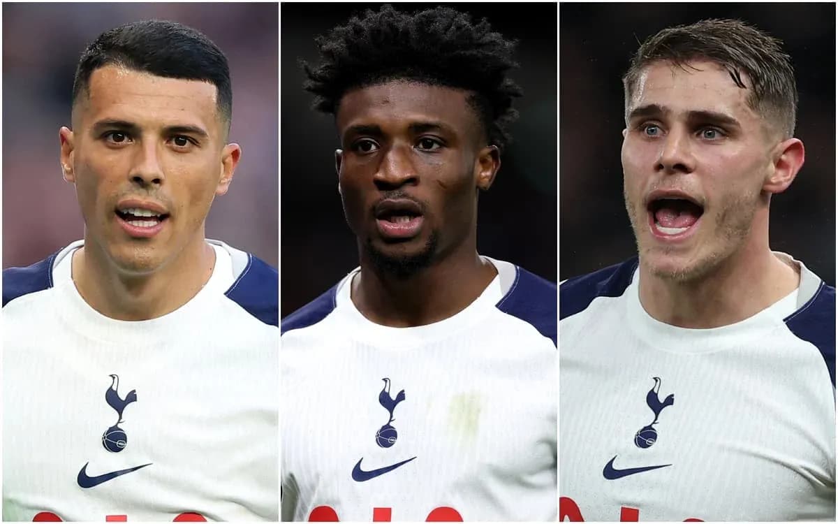 Tres jugadores de Tottenham en el campo