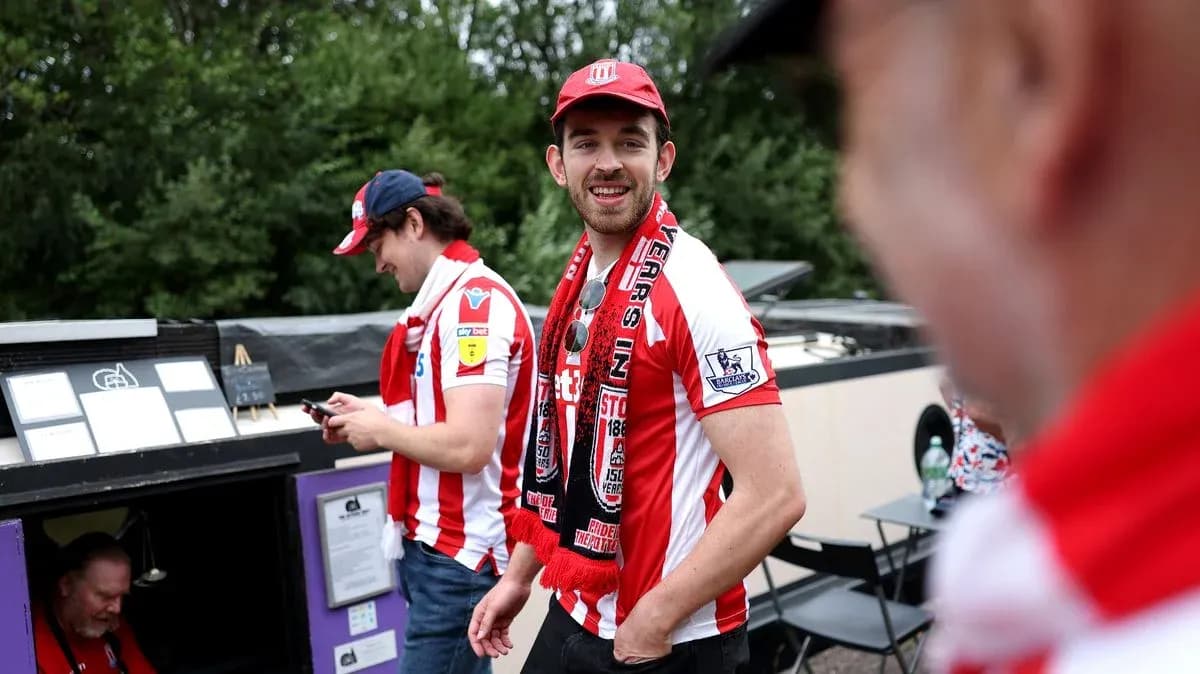 Aficionados de Stoke City en un evento previo al partido