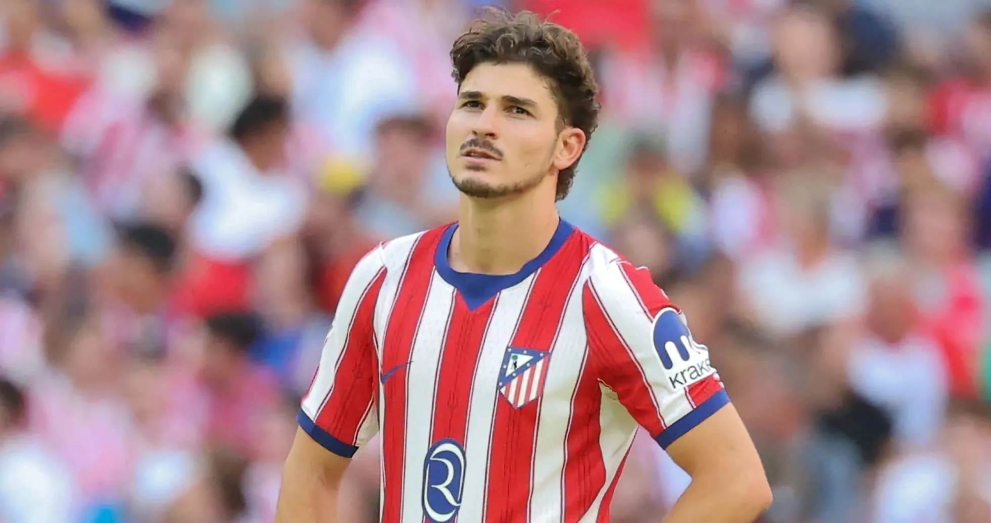 Jugador del Atlético de Madrid en el campo