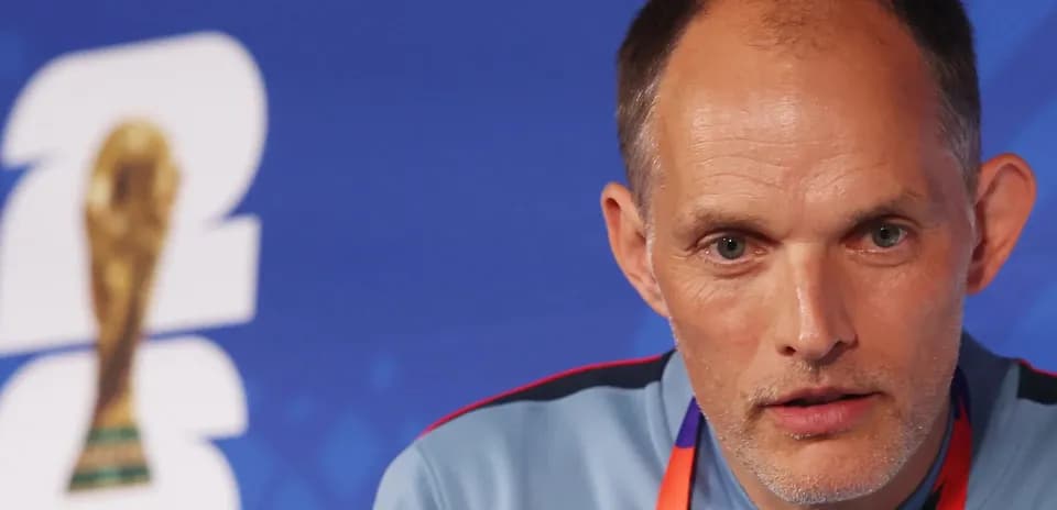 Entrenador en conferencia de prensa sobre el Mundial