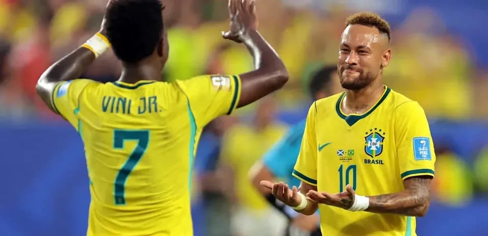 Vinícius Jr. y Neymar celebrando en el partido