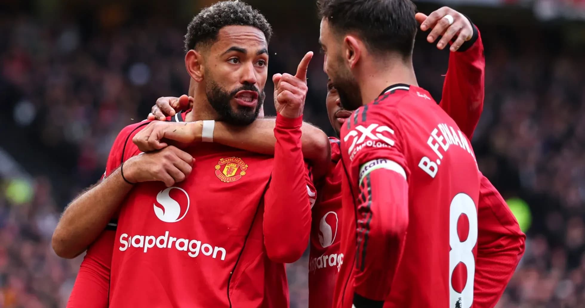 Jugadores de Manchester United celebrando una jugada