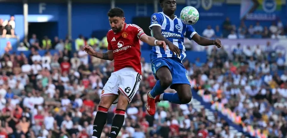 Jugadores de Manchester United y Brighton en acción