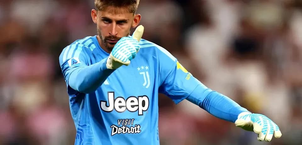 Portero de Juventus mostrando un gesto positivo