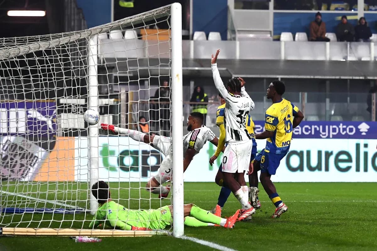 Gol de Juventus contra Parma en Serie A