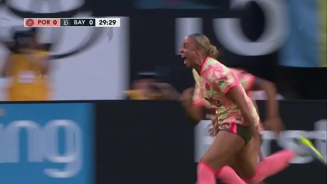 Jugadora celebrando un gol en el partido