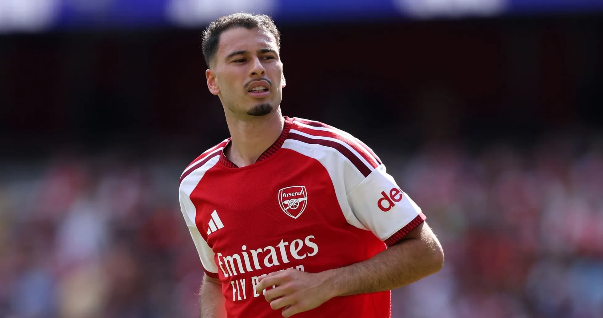 Jugador de Arsenal en el campo durante el partido