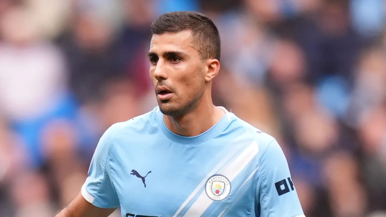 Jugador de Manchester City en acción durante partido