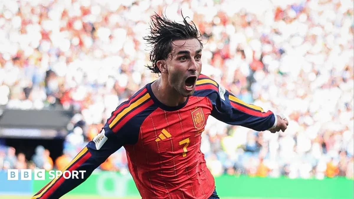 Jugador de España celebrando un gol en partido