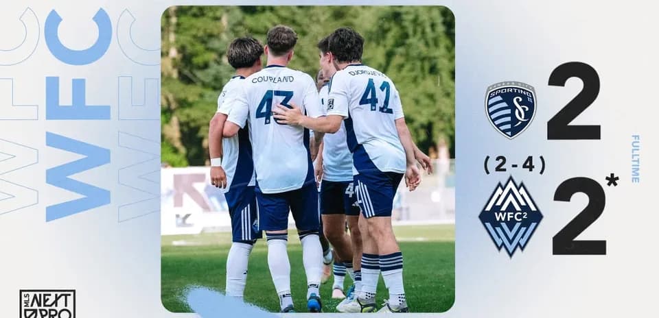 Jugadores del Vancouver Whitecaps II celebrando un gol