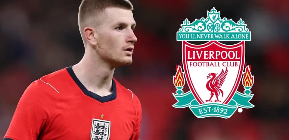 Jugador con camiseta de Inglaterra y escudo de Liverpool