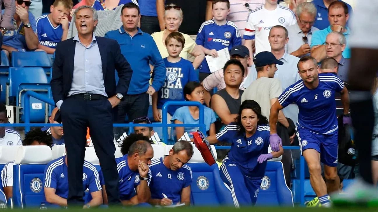 José Mourinho directing from the sidelines during match