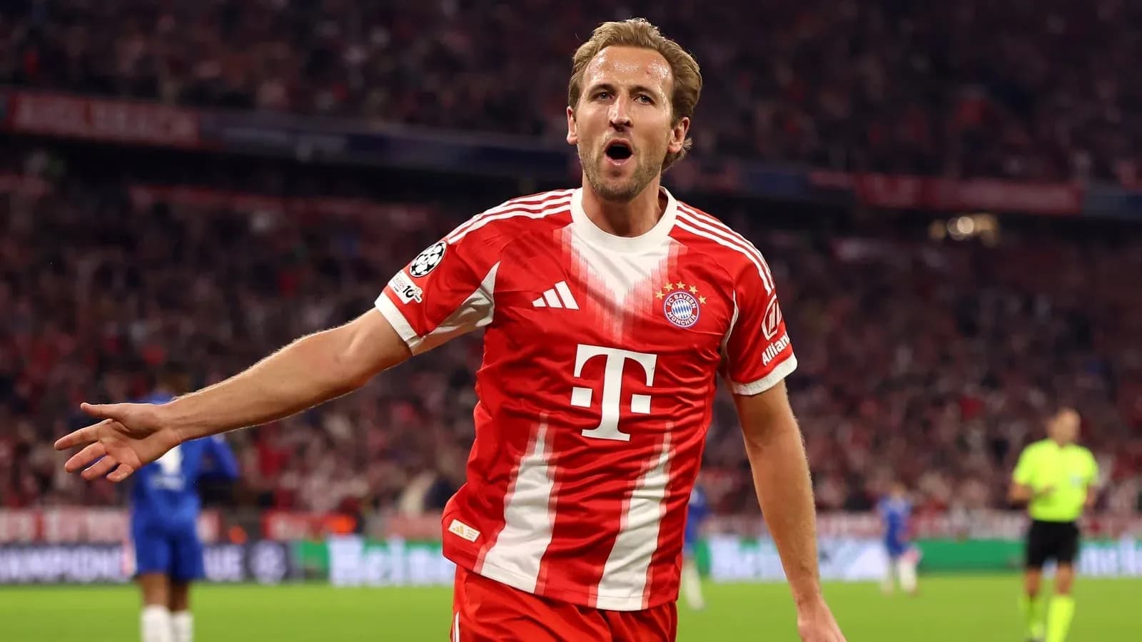 Jugador de Bayern Munich celebrando un gol en el estadio