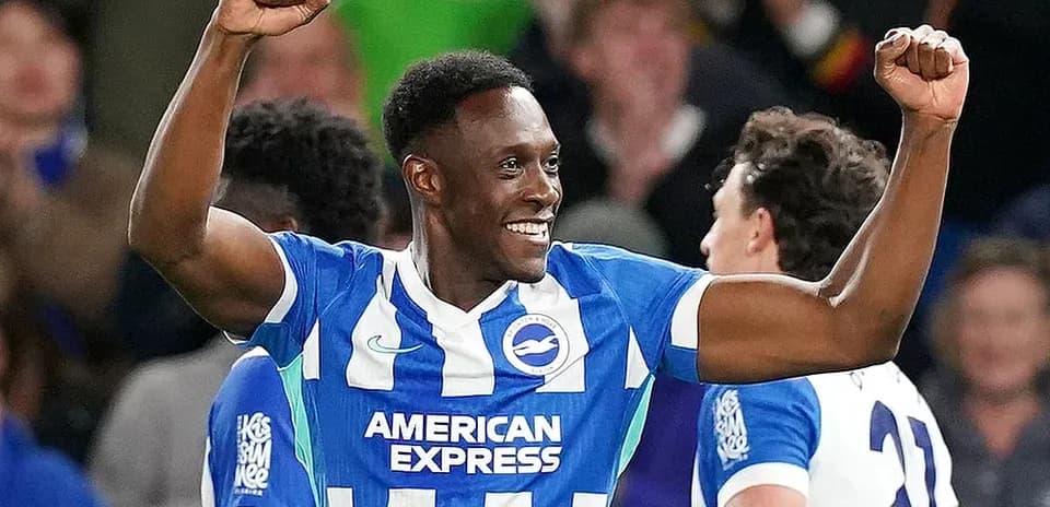 Jugador de Brighton celebrando un gol