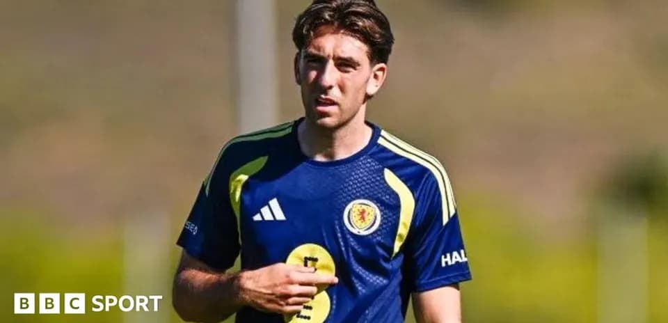 Jugador entrenando en la camiseta de Escocia
