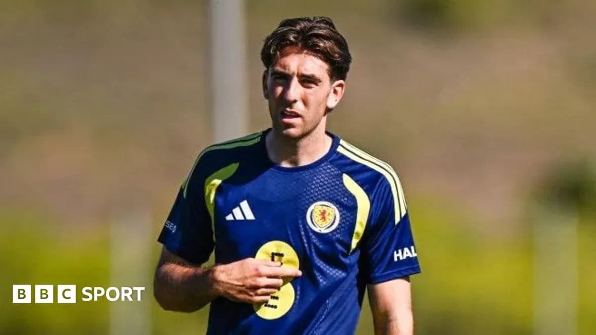 Jugador entrenando en la camiseta de Escocia
