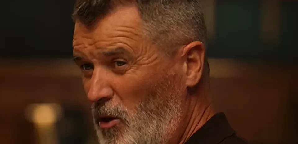 Hombre de mediana edad con barba y cabello corto