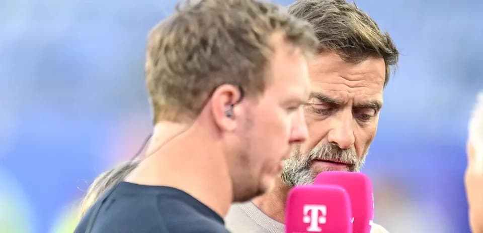 Entrevista entre dos comentaristas deportivos