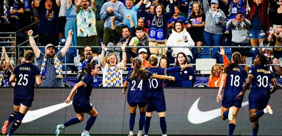 Celebración de jugadoras del Seattle Reign FC
