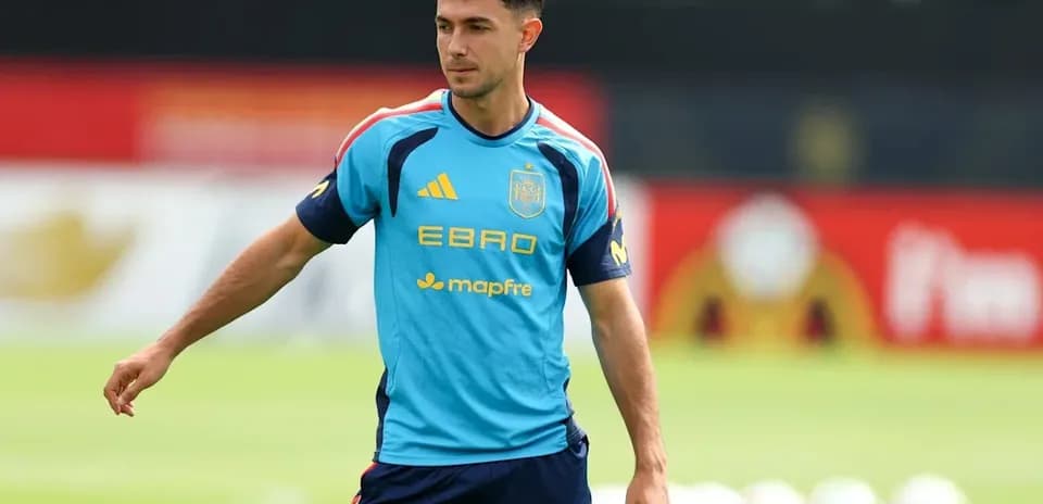 Jugador entrenando con la selección española de fútbol