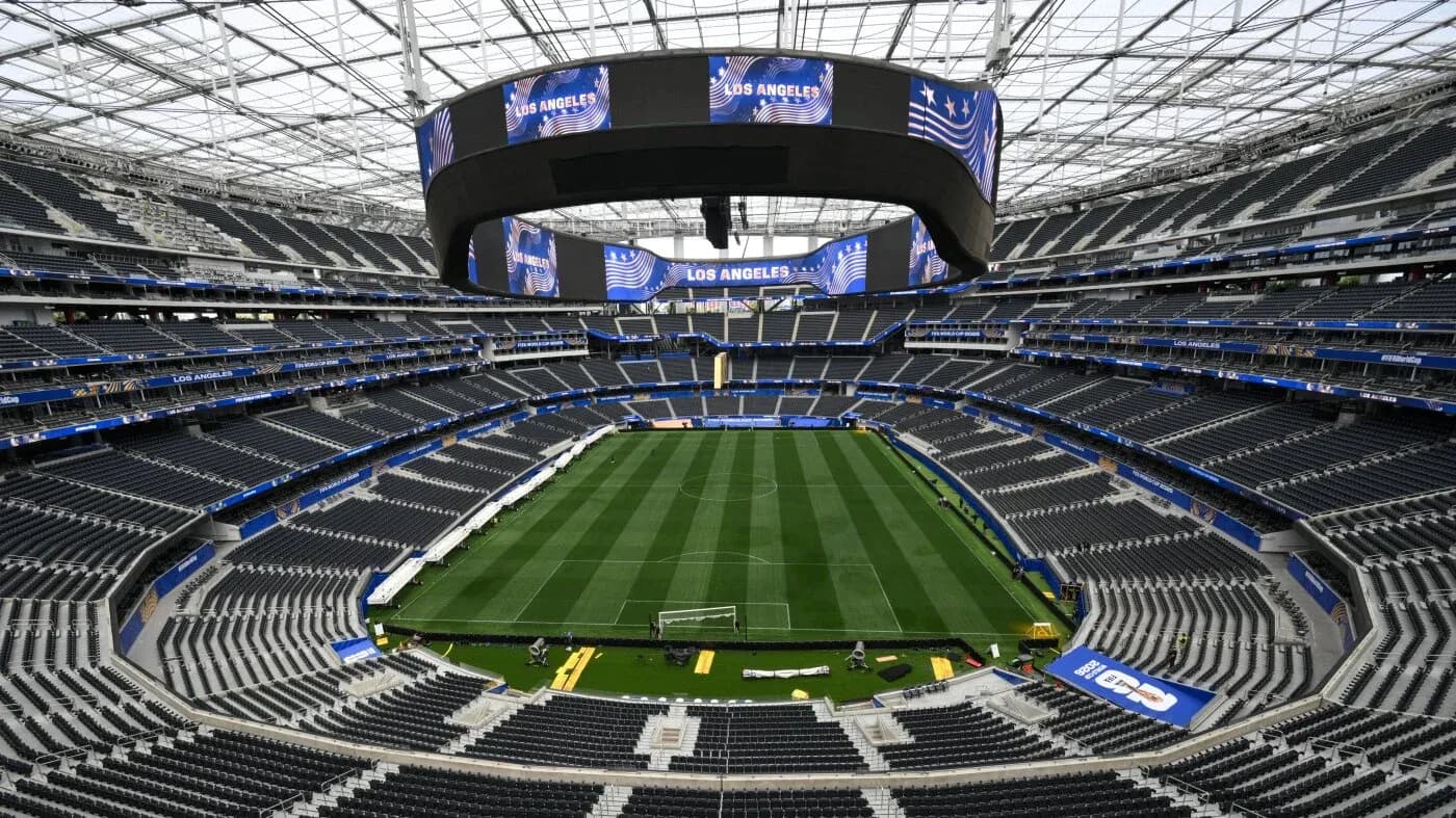 Vista del estadio SoFi en Los Ángeles vacío