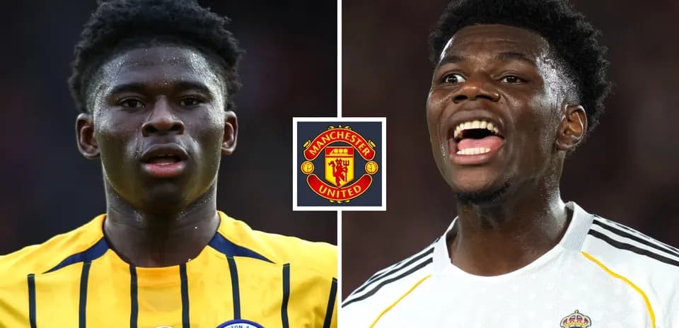 Jugadores de fútbol en acción con logo de Manchester United