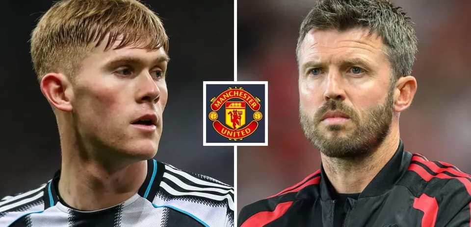 Jugadores de Newcastle y Manchester United en el campo