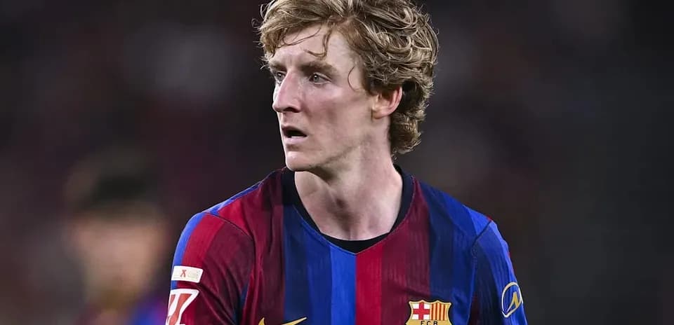 Jugador de FC Barcelona con camiseta de rayas