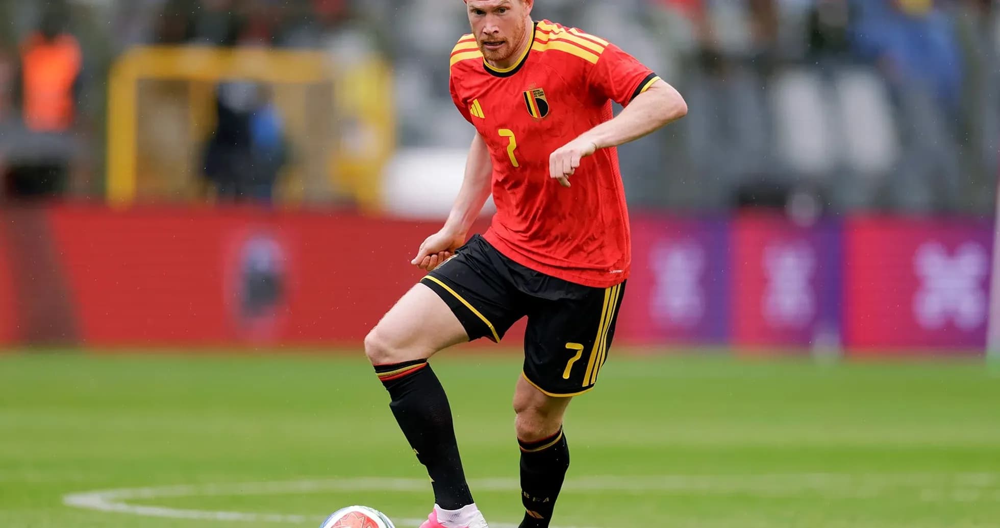 Jugador belga en acción durante un partido