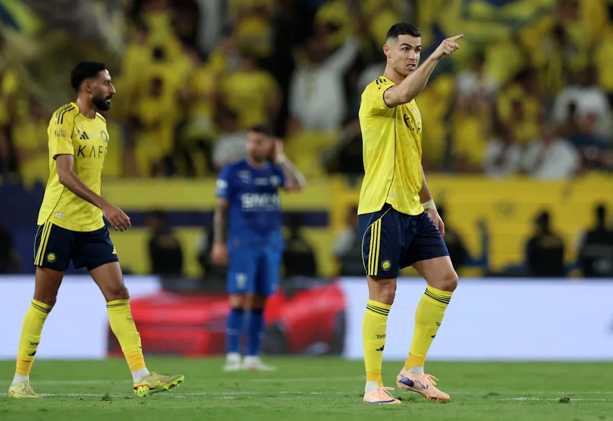 Jugadores de Al Nassr en acción durante partido