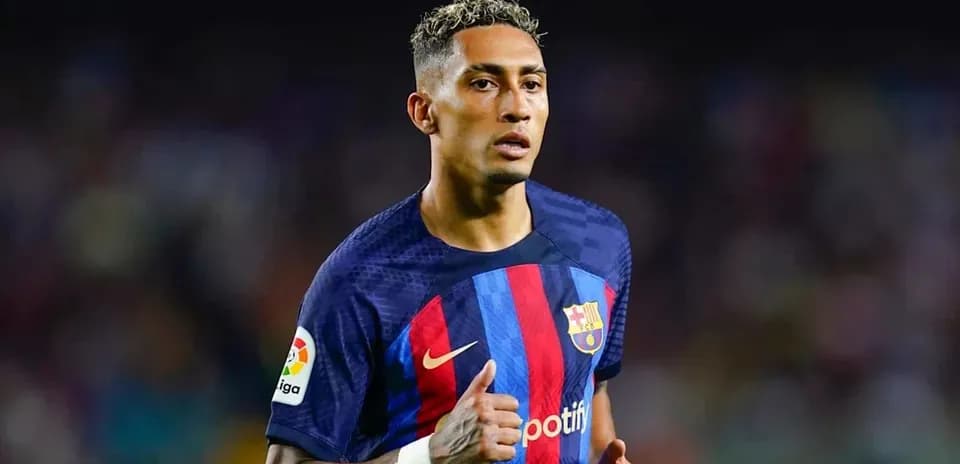 Jugador de Barcelona durante un partido en el campo