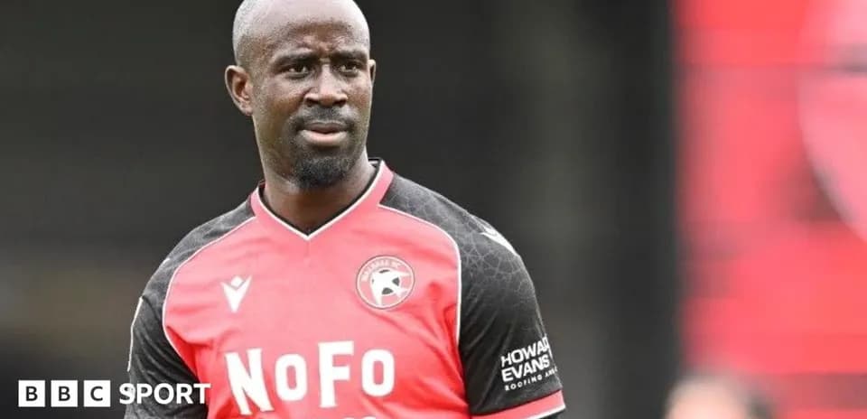 Jugador en uniforme durante la sesión de entrenamiento