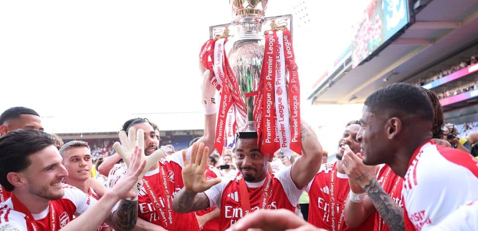 Napoli busca reforzar su ataque con tres delanteros de la Premier League: Gabriel Jesus, Joshua Zirkzee y Nicolas Jackson