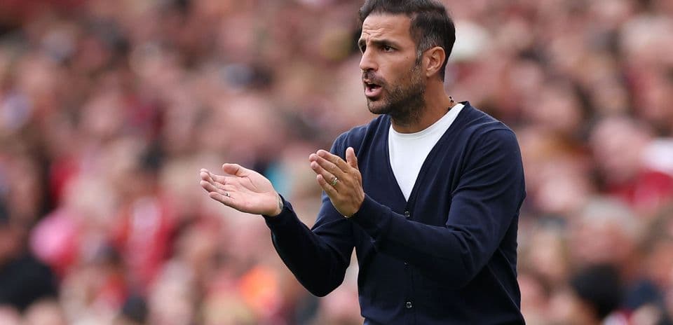 Cesc Fàbregas exige refuerzos para Como tras victoria histórica ante Napoli