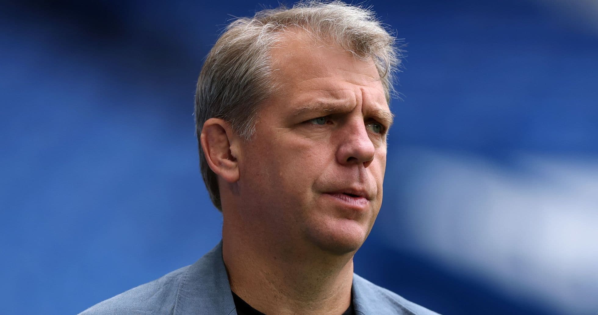 Todd Boehly y Mark Walter negocian vender sus participaciones en Chelsea a Clearlake Capital