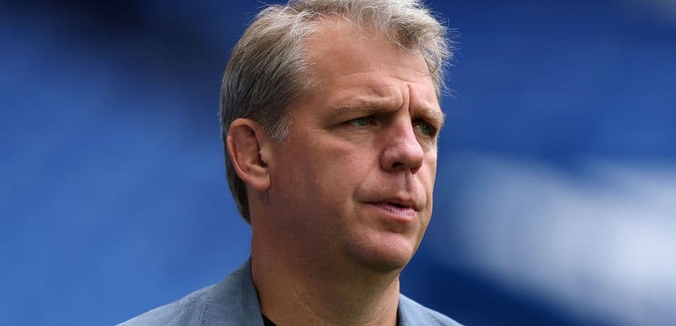 Todd Boehly y Mark Walter negocian vender sus participaciones en Chelsea a Clearlake Capital
