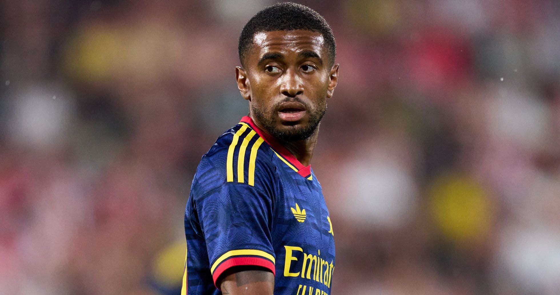 Reiss Nelson se despide del Arsenal tras acuerdo de rescisión de contrato