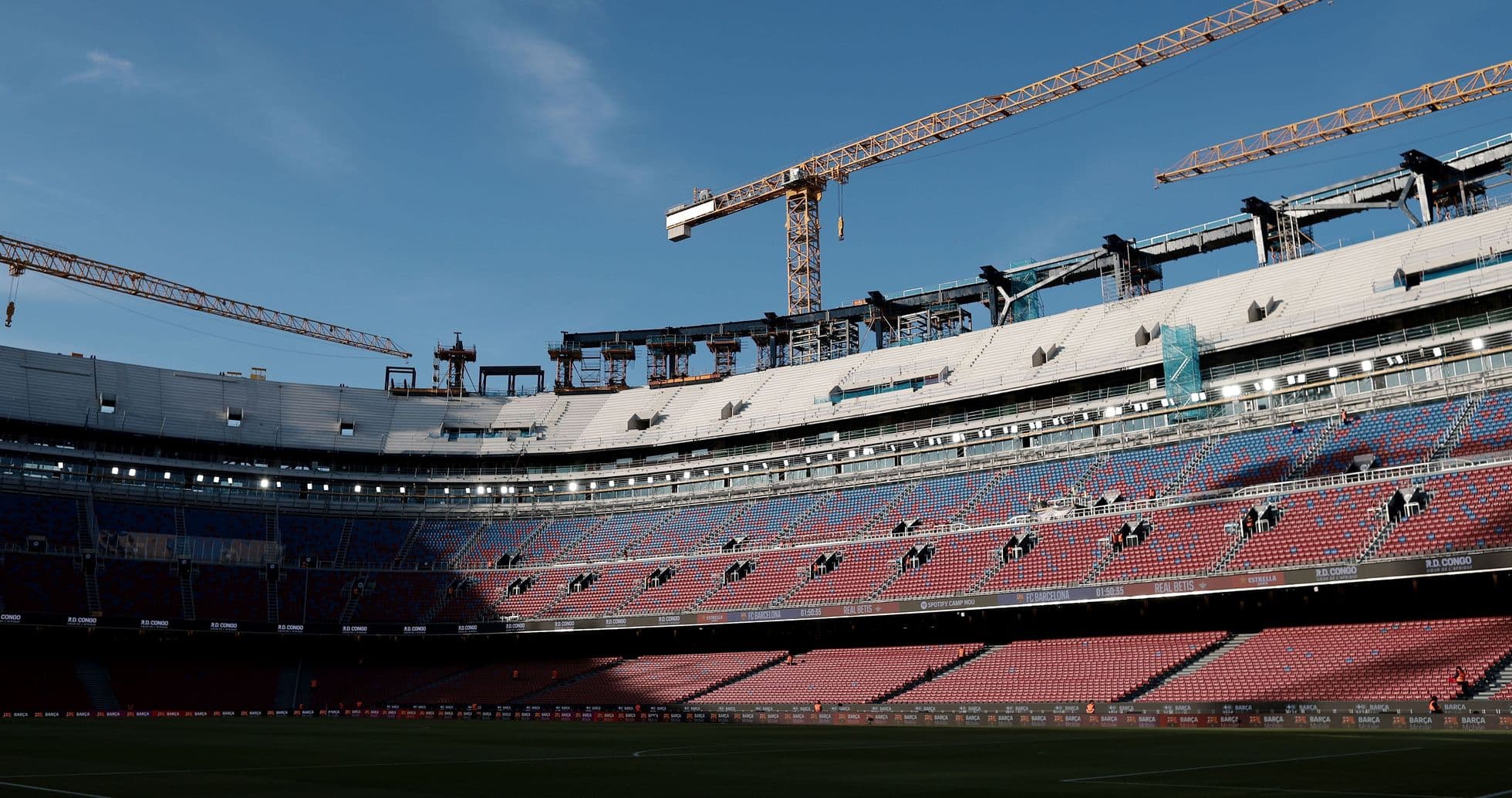 Barcelona deberá abandonar nuevamente el Camp Nou la próxima temporada tras aprobarse financiación de 510 millones de euros