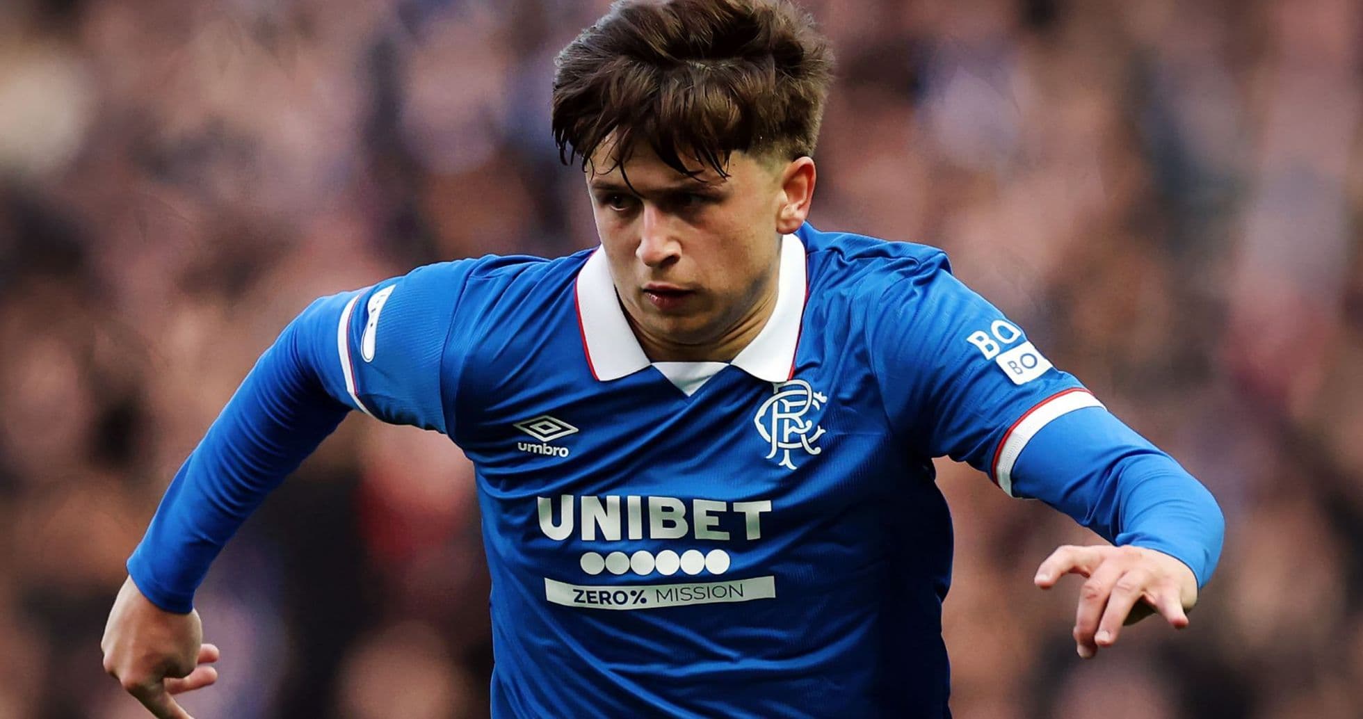 Rangers enfrenta dificultades para repatriar a Mikey Moore mientras exjugador duda de su regreso al Old Firm