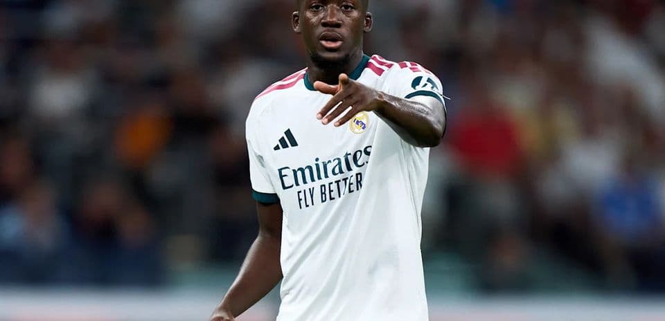 Preocupación en Real Madrid: Konaté abandona concentración de Francia por lesión