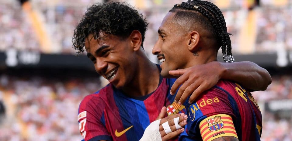 Raphinha iguala récord de Messi y Lamine Yamal brilla con doblete en victoria 5-0 del Barcelona sobre Valencia