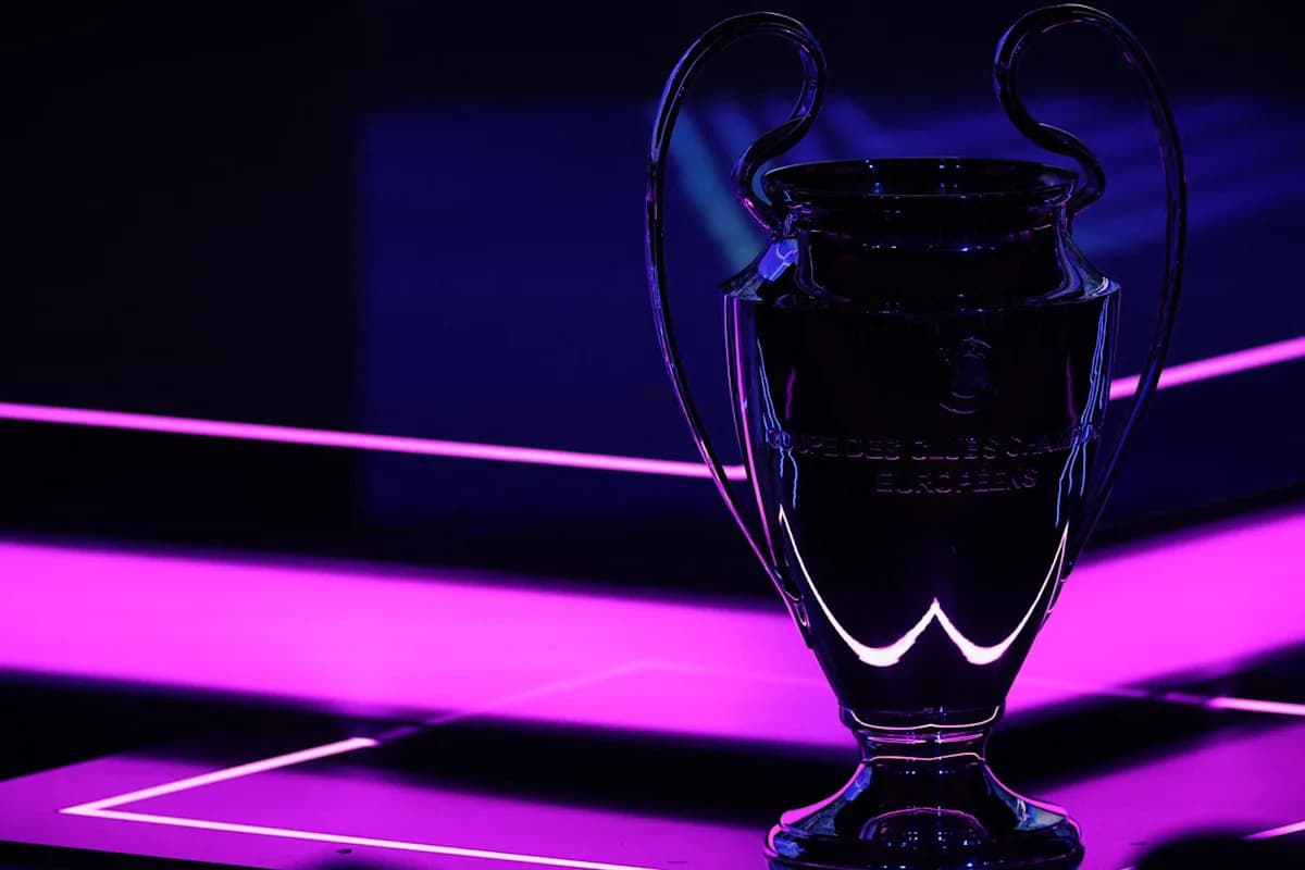 Análisis: ¿Contra quién jugará el Liverpool en la fase de grupos de la Champions League 26/27?