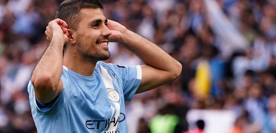 Barcelona se acerca a un acuerdo por Rodri; Enzo Maresca ofrece la última actualización