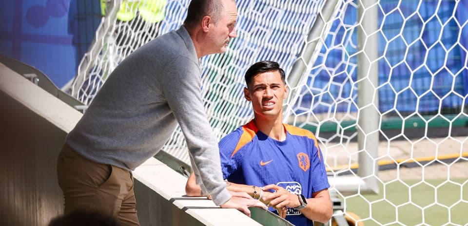 El padre de Tijjani Reijnders revela motivos detrás de su salida del Manchester City y el millonario traspaso a Arabia Saudita