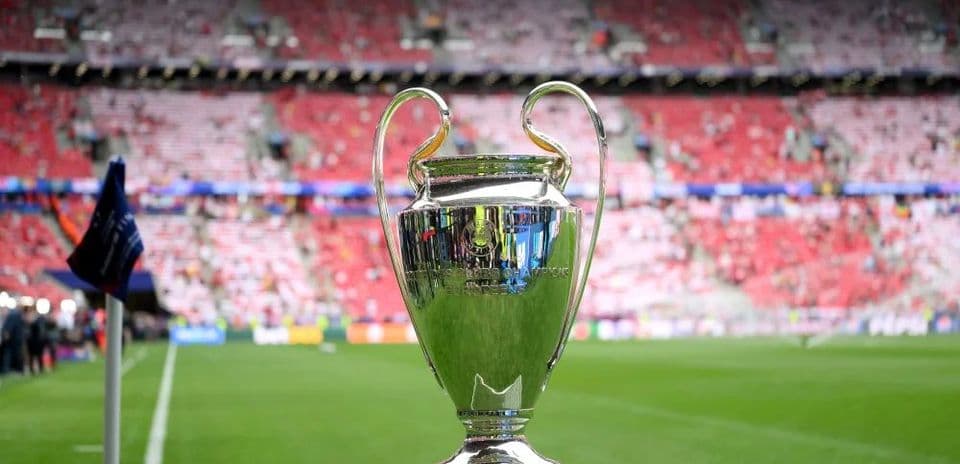 Cinco Victorias Inglesas Preparan el Camino para la Segunda Ronda de la Champions League